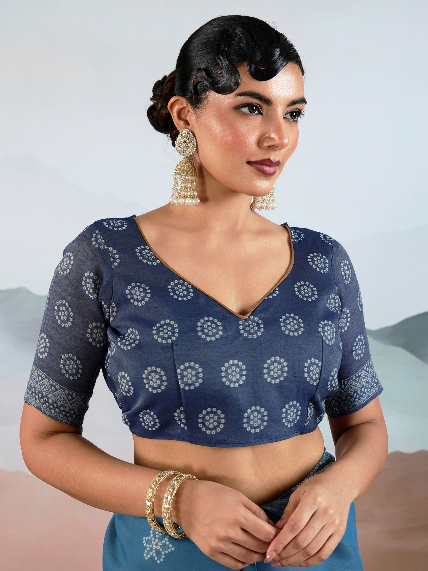 Bandhej Printed Viscose Cotton Saree in Teal Blue