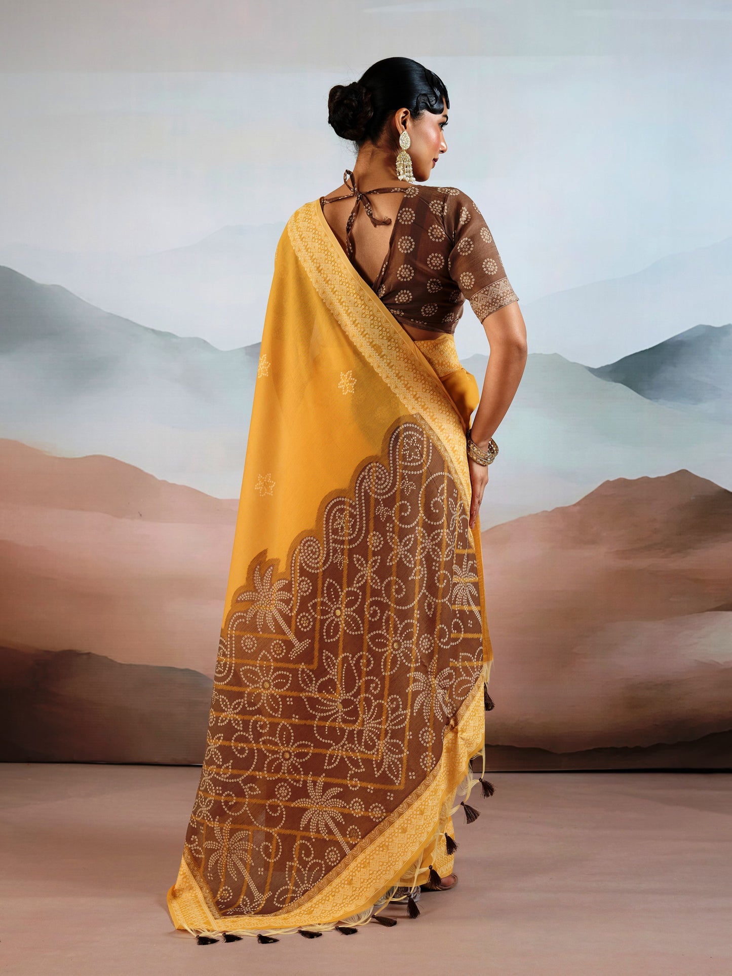 Bandhej Printed Viscose Cotton Saree in Mustard