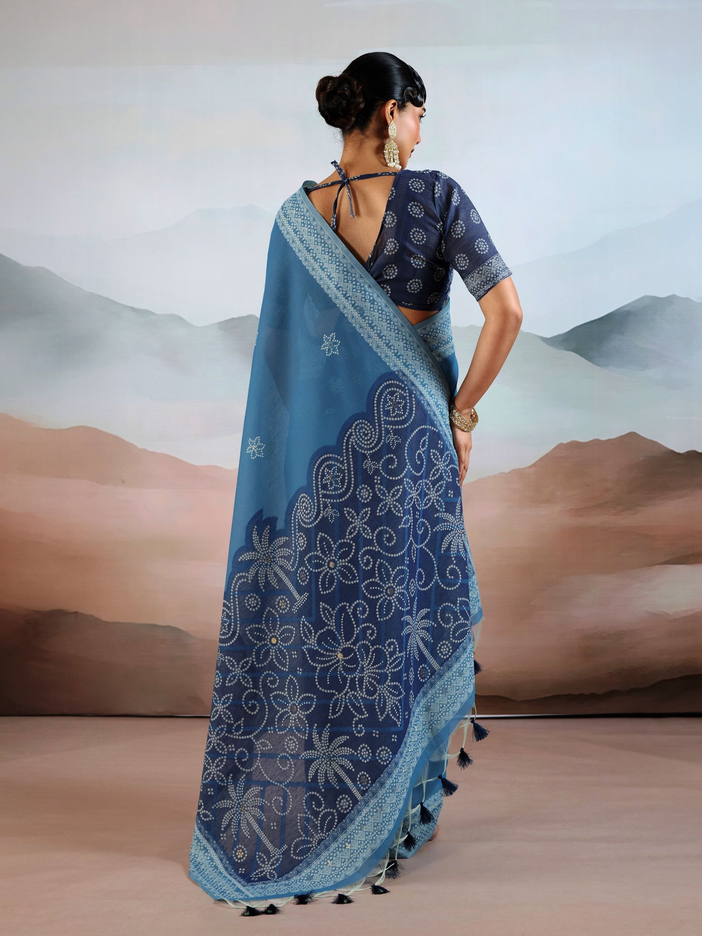 Bandhej Printed Viscose Cotton Saree in Teal Blue