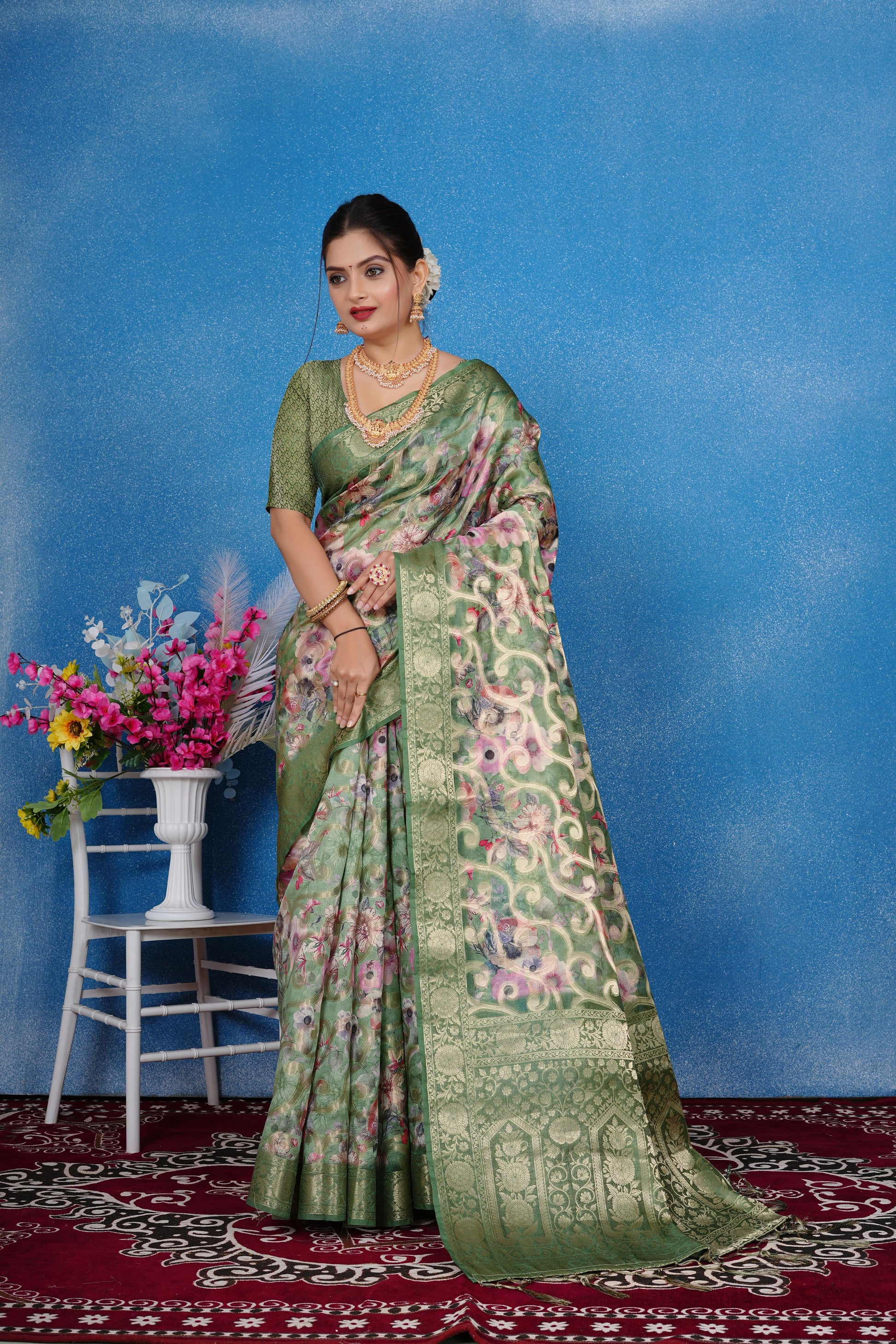 Woven Art Silk Saree in Green