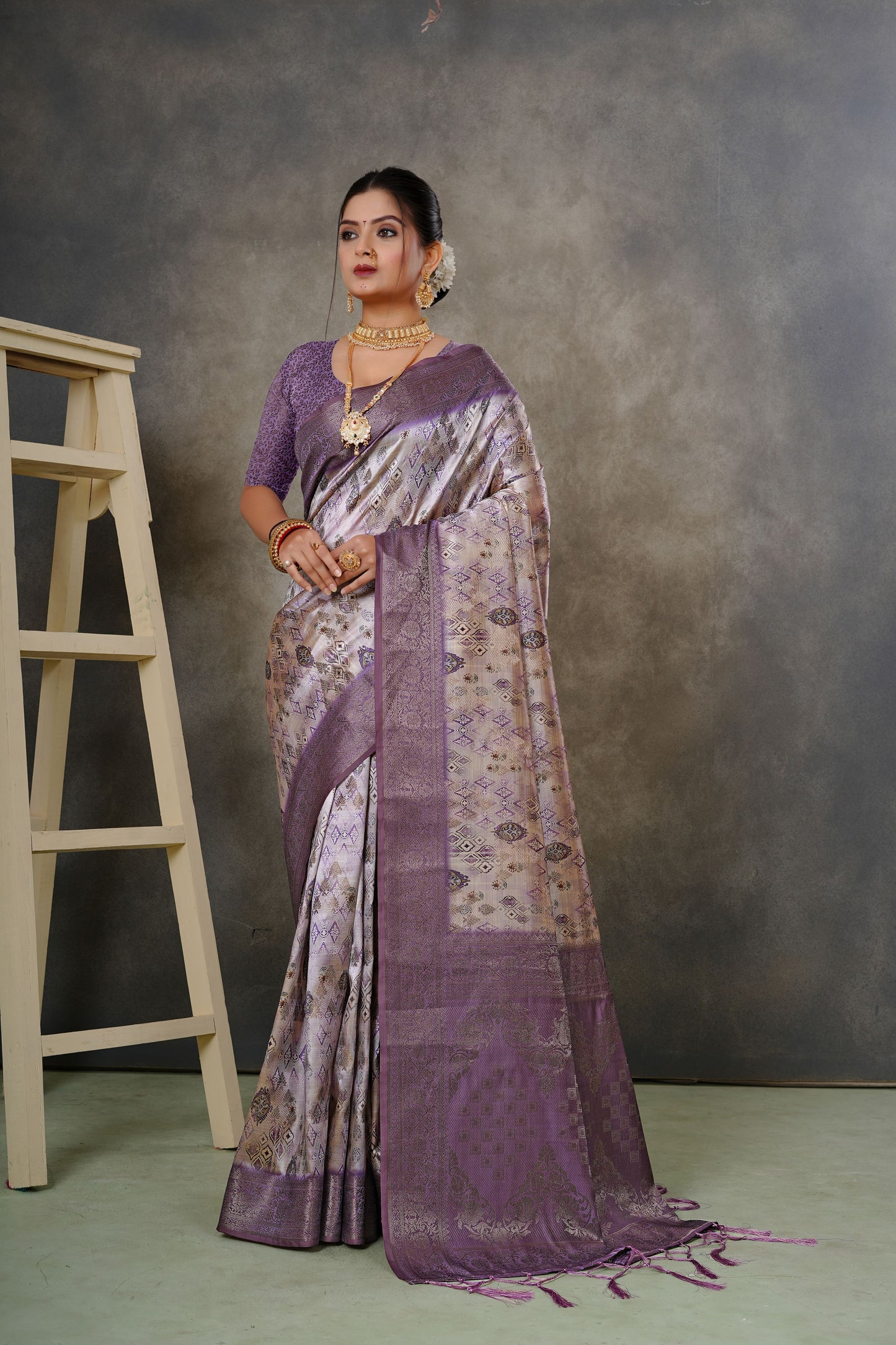 Woven Georgette Silk Saree in Light Purple